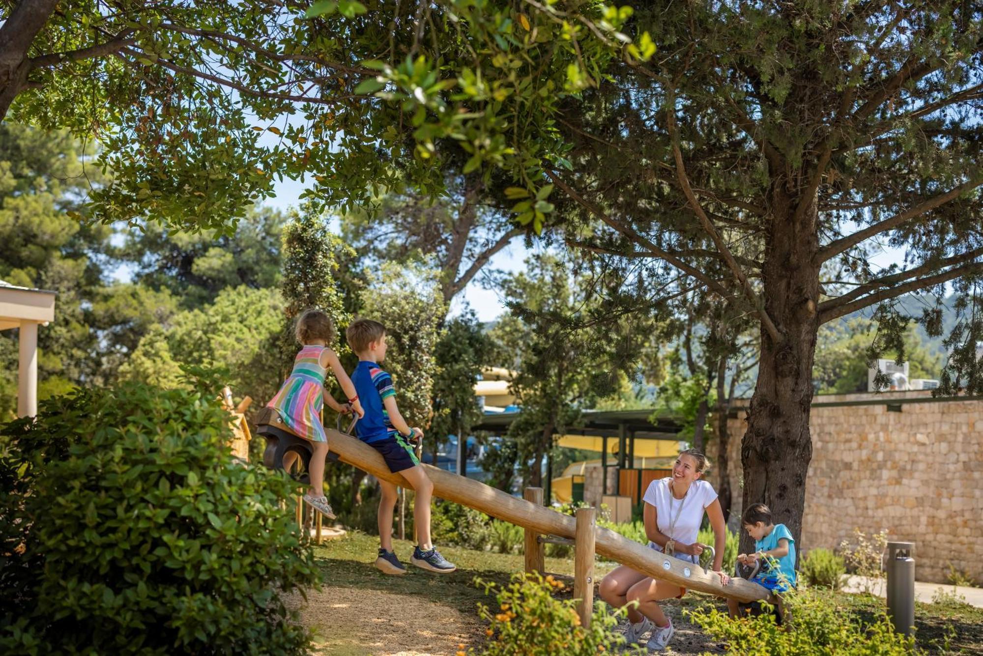 Valamar Amicor Hotel